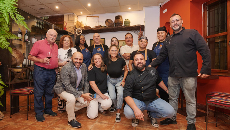 equipo del asador las tascas de las brasas con julio ramirez de abrasador y los asesores equipo del asador las tascas de las brasas con julio ramirez de abrasador y los asesores