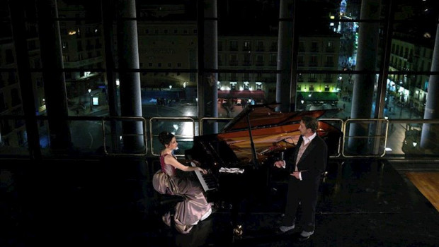 ep actuacion en el teatro real de la pianista isabel dombriz y fernando palacios