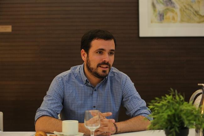ep alberto garzon ofrecedesayuno informativo