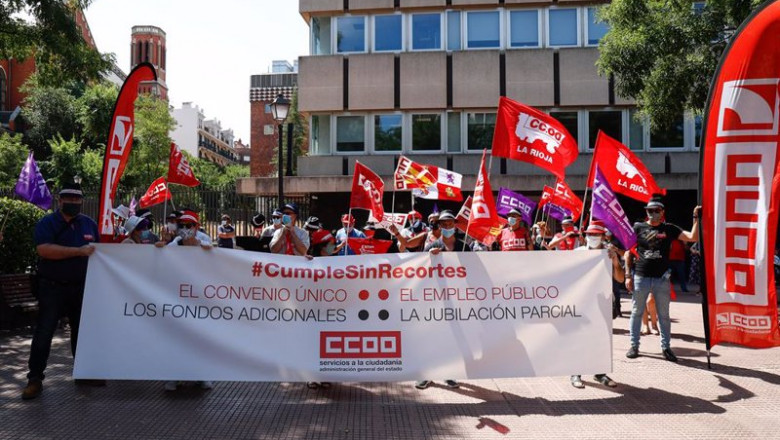 ep archivo vista de la pancarta que portan los manifestante durante una concentracion convocada ep archivo vista de la pancarta que portan los manifestante durante una concentracion convocada