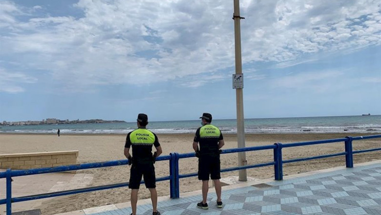 ep dos agentes en el postiguet ep dos agentes en el postiguet