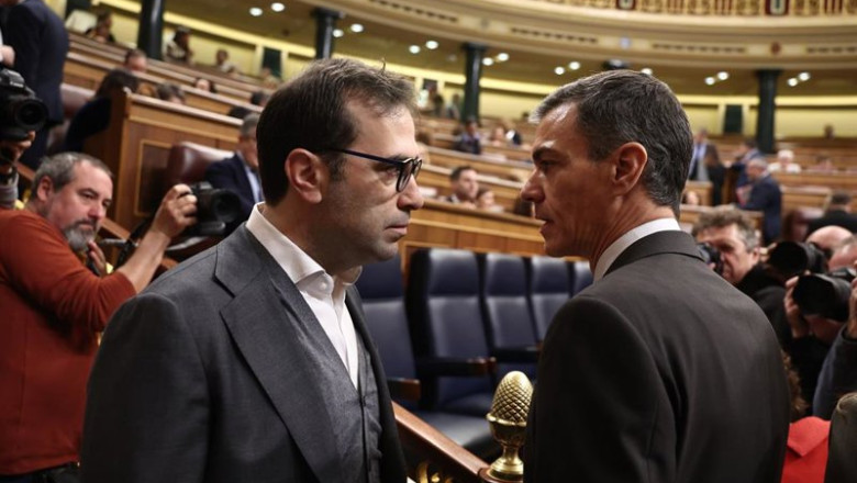 ep el presidente del gobierno pedro sanchez d y el ministro de economia y comercio carlos cuerpo i
