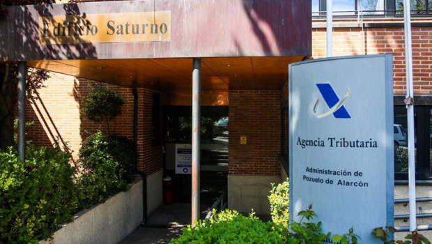 ep exterior de una oficina de la agencia tributaria