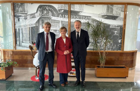 ep la consellera de industria turismo innovacion y comercio marian cano visita las instalaciones de