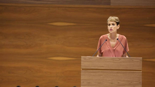 ep la secretaria generalpsncandidatapartidola presidencianavarra maria chivite pronunciadiscurso duranteprimera sesiondebatesu investidurala presidenciagobiernonavarraparlamento navarro