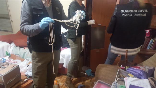 Material intervenido en casa del presunto violador de Marín | GUARDIA CIVIL ep material intervenidocasapresunto violadormarin