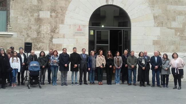Minuto de silencio por la violencia machista tras el asesinato de Vinaròs | EUROPA PRESS ep minutosilenciola violencia machistaasesinatovinars
