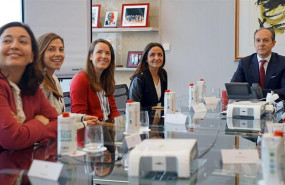 ep santander ayuda a reincorporarse al mercado laboral a las mujeres que dejaron su empleo para