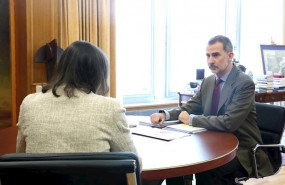 ep su majestad el rey felipe vi durante su reunion con la ministra de industria comercio y turismo