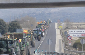 ep tractores durante una concentracion en molina de aragon