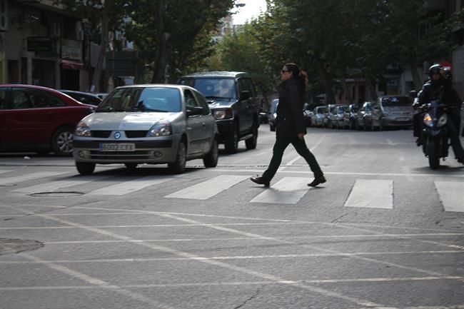 ep trafico urbano coches carretera peatones pasocebra