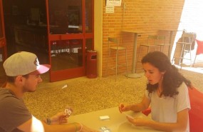 ep universitarios jugando