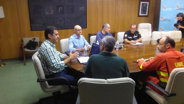 ep zamora- alberto castro durantereunion mantenidamanana