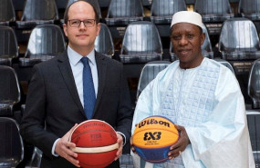 ep andreas zagklis y hamane niang directivos de fiba