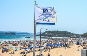 ep archivo   bandera de interes turistico en la primera playa de el sardinero a 10 de agosto de 2025
