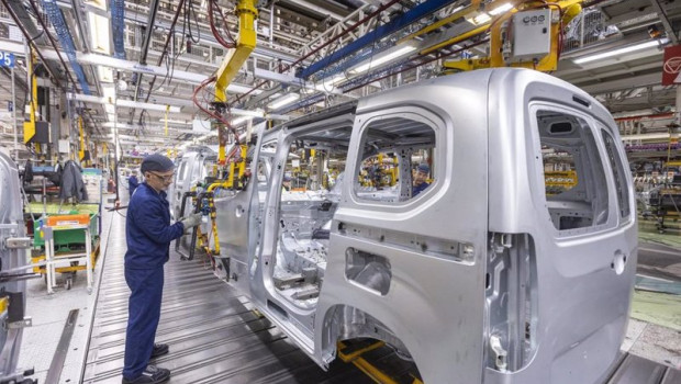 ep archivo   el sector del automovil espanol perdio 155300 empleados en 2024 un 655 menos