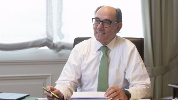 ep archivo   iberdrola vende el 49 de wikinger a eip por 700 millones para potenciar proyectos