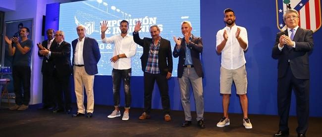 ep atletico entrega insigniassus sociosveteranos