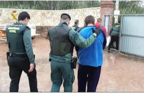 ep detenidos tras la refereida actuacion de la guardia civil en cadiz