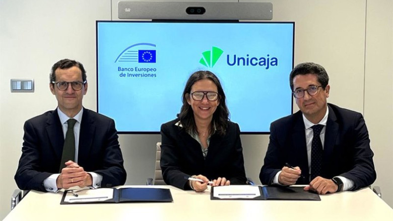 EL director general de Negocio de Empresas de Unicaja, Jesús Ruano; la directora de Instituciones Financieras del BEI, Gemma Feliciani y el director general de Riesgo de Crédito y ESG de Unicaja, Javier Pérez. | UNICAJA ep el director general de negocio de empresas de unicaja jesus ruano la directora de instituciones