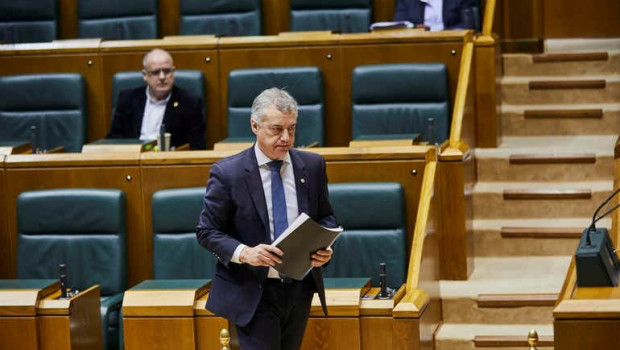 ep el lehendakari inigo urkullu comparece ante la diputacion permanente del parlamento vasco para