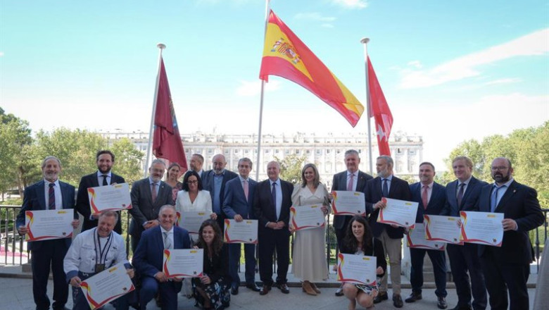 ep el ministerio de turismo entrega los diplomas a 10 nuevas fiestas de interes turistico nacional e
