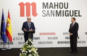 ep el ministro de agricultura jose luis planas en la fabrica mahou san miguel en alovera