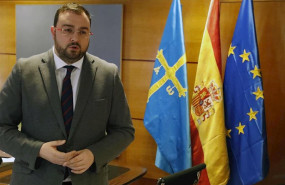 ep el presidente asturiano adrian barbon tras reunirse por videoconferencia con pedro sanchez