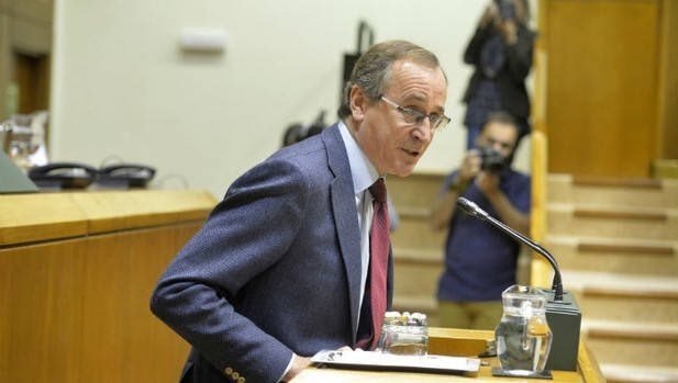 ep el presidente del pp vasco alfonso alonso en el parlamento vasco