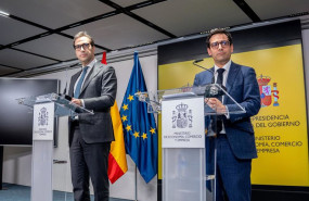 ep el vicepresidente primero del gobierno y ministro de economia comercio y empresa carlos cuerpo i