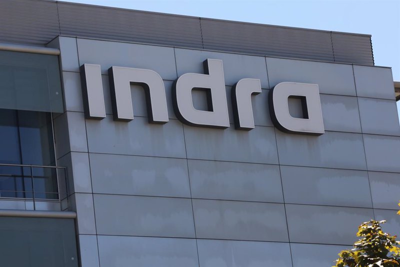 Indra perdió 65 millones en 2020 pero redujo su deuda a mínimos de diez años
