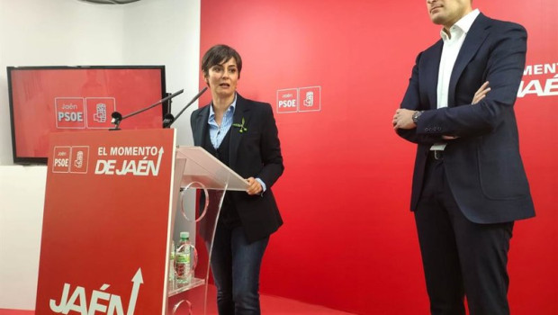 ep isabel rodriguez en la rueda de prensa junto a juan latorre