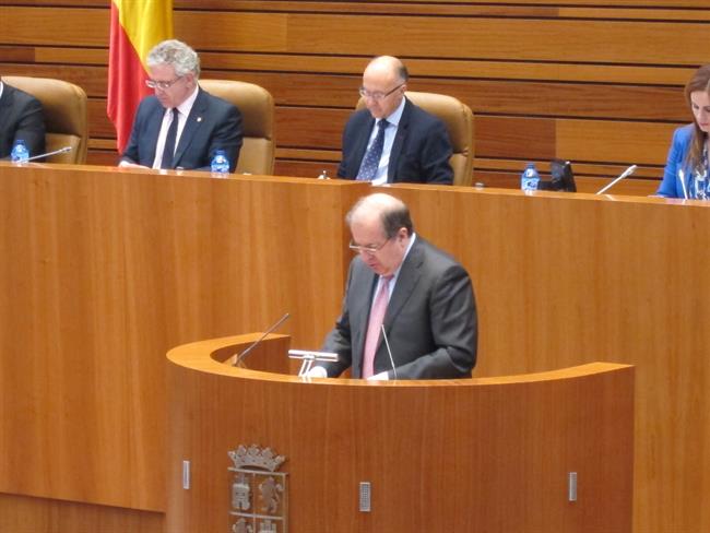 Juan Vicente Herrera en la tribuna de las Cortes | EUROPA PRESS ep juan vicente herrerala tribunalas cortes