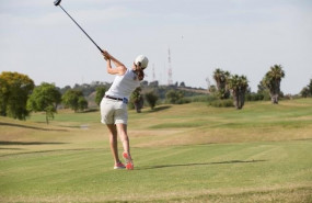 ep jugadora en campo de golf