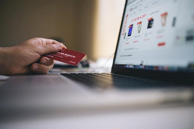 ep nueve de cada diez espanoles han comprado por internet en el ultimo ano segun adicae