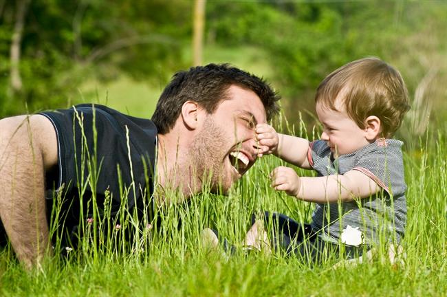 Paternidad (imagen recurso). | ISTOCK - Archivo ep permisopaternidadque mejorar segunestudio