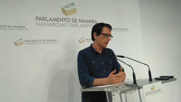 ep portavozpodemosparlamento foral carlos couso