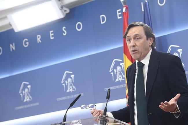 Rafael Hernando en una rueda de prensa en el Congreso | EUROPA PRESS ep rafael hernandouna ruedaprensacongreso
