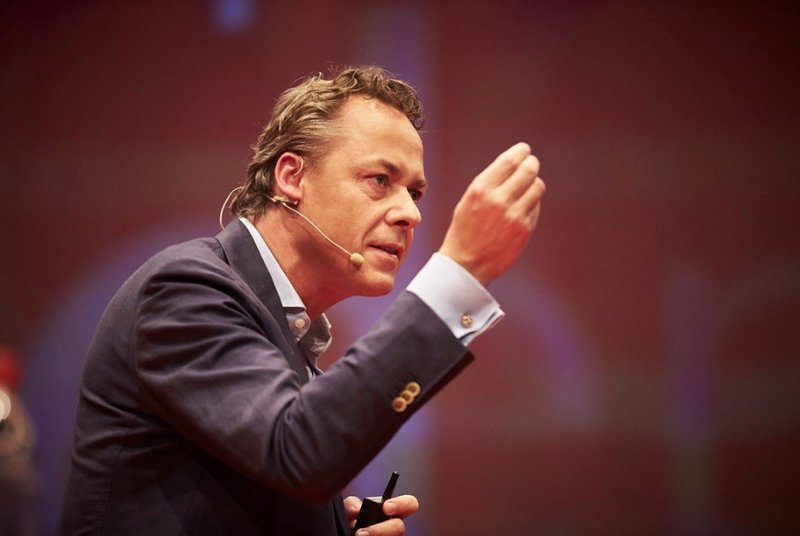 El beneficio de UBS alcanza los 7.600 millones en 2022 y supera previsiones