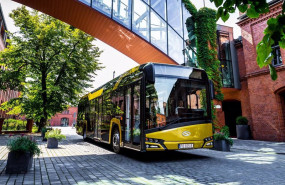 ep solaris filial del grupo caf suministrara 30 autobuses hibridos a barcelona ep solaris filial del grupo caf suministrara 30 autobuses hibridos a barcelona