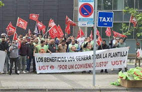 ep trabajadores de exolum se concentran en la junta para exigir un convenio colectivo justo y digno
