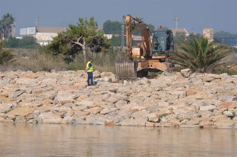 ep trabajos de la chs en el rio segura