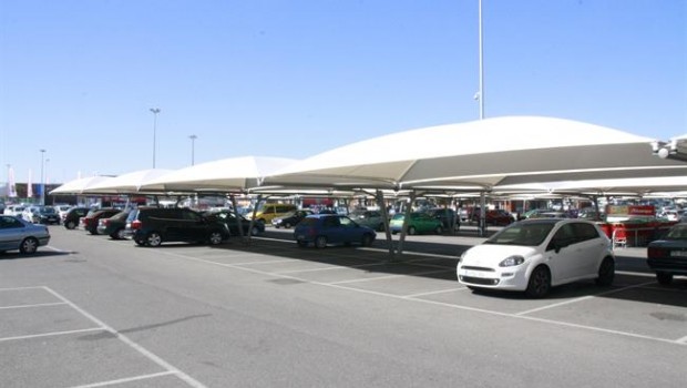 ep aparcamiento parque comercial coches