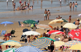 ep archivo foto recurso de una playa de andalucia ep archivo foto recurso de una playa de andalucia