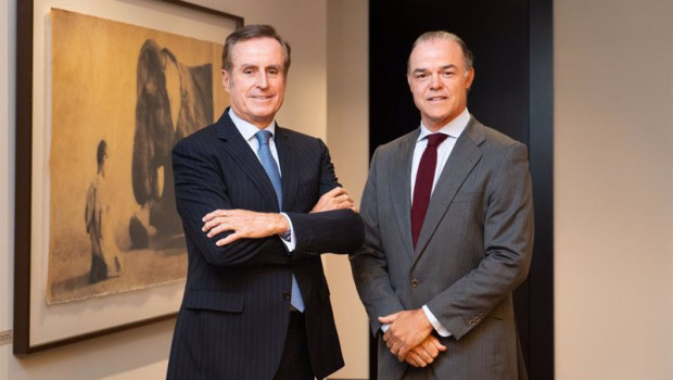 ep archivo   jose couret senior banker y advisor de grupo lombard odier e ivan basa director general