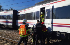 ep descarrilamiento de un tren de cercanias en san fernando de henares madrid