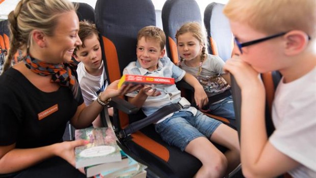 ep easyjet incorpora 300 bibliotecasliteratura infantilbordosus aviones