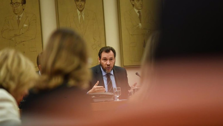 ep el ministro de transportes y movilidad sostenible oscar puente comparece durante la comision de ep el ministro de transportes y movilidad sostenible oscar puente comparece durante la comision de
