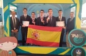ep estudiante sgalardonados duranteolimpiadasmatematicasfisica