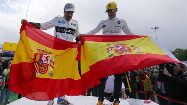 ep fernando alonso carlos sainz gran premio espana barcelona